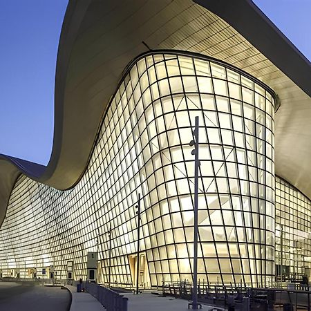 Auhotel -Zayed International Airport-Located In Transit Area -Onwards Boarding Pass Required Abu Dhabi Buitenkant foto